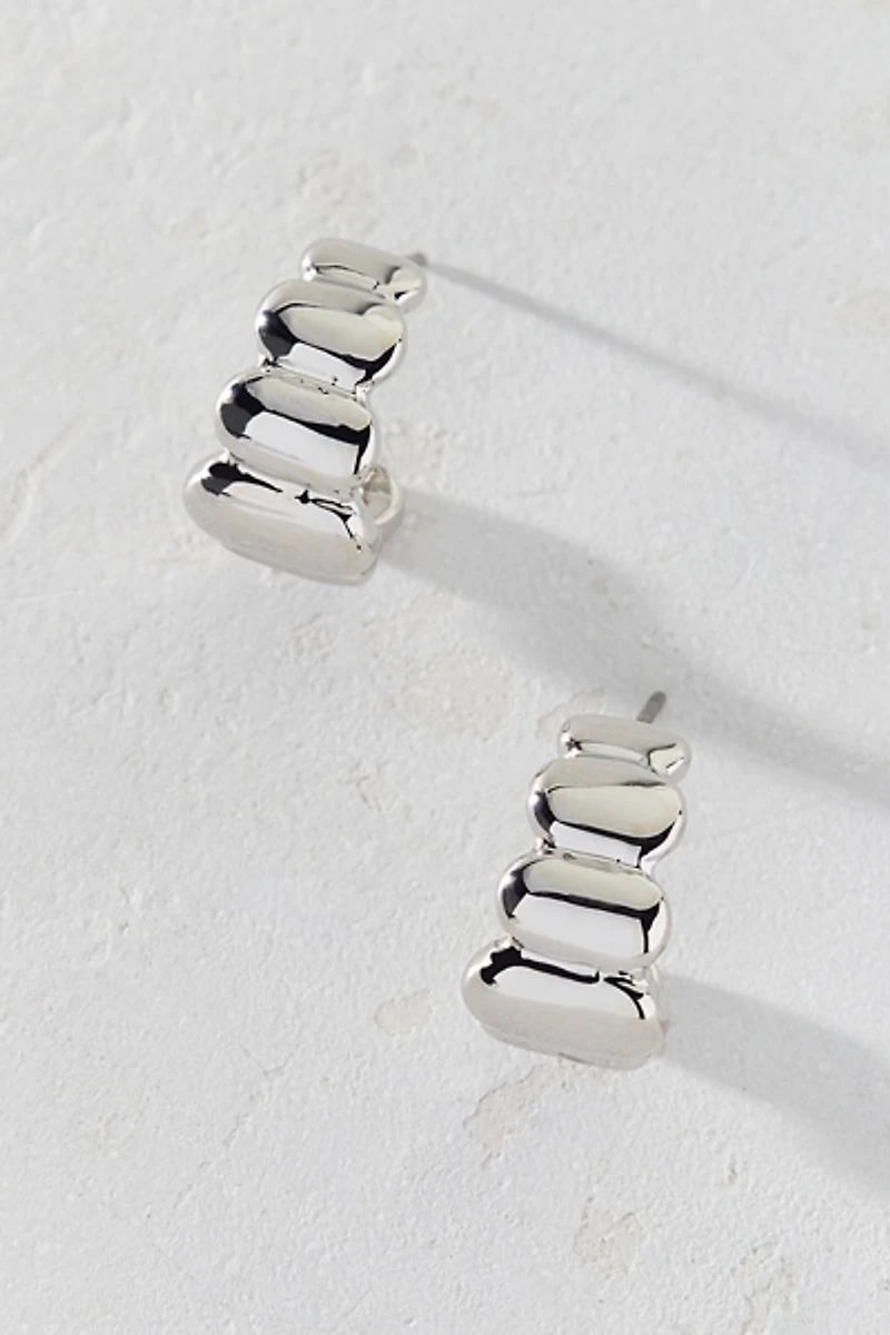 Nancy Scalloped Mini Hoop Earring