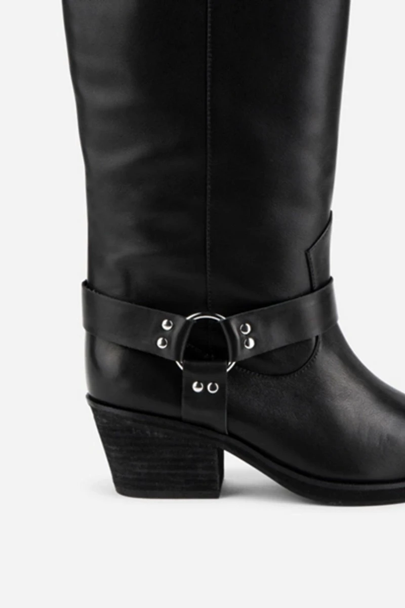 Intentionally Blank Josephine Boot