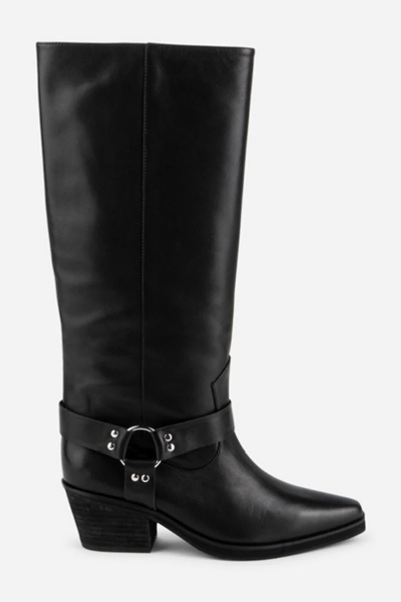 Intentionally Blank Josephine Boot