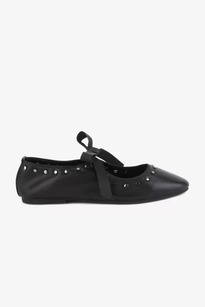 Intentionally Blank Peak Leather Ballet Flat