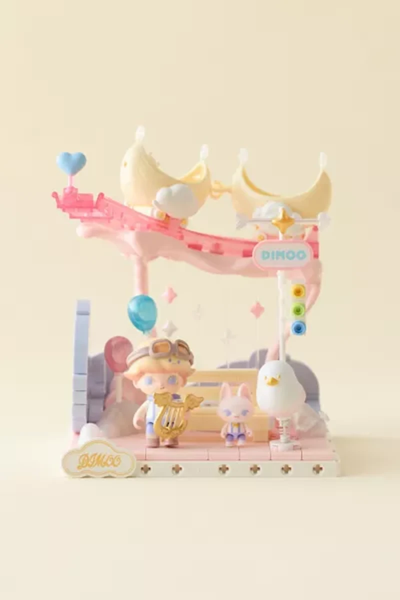 POP MART DIMOO Crescent Moon Racer Block Set