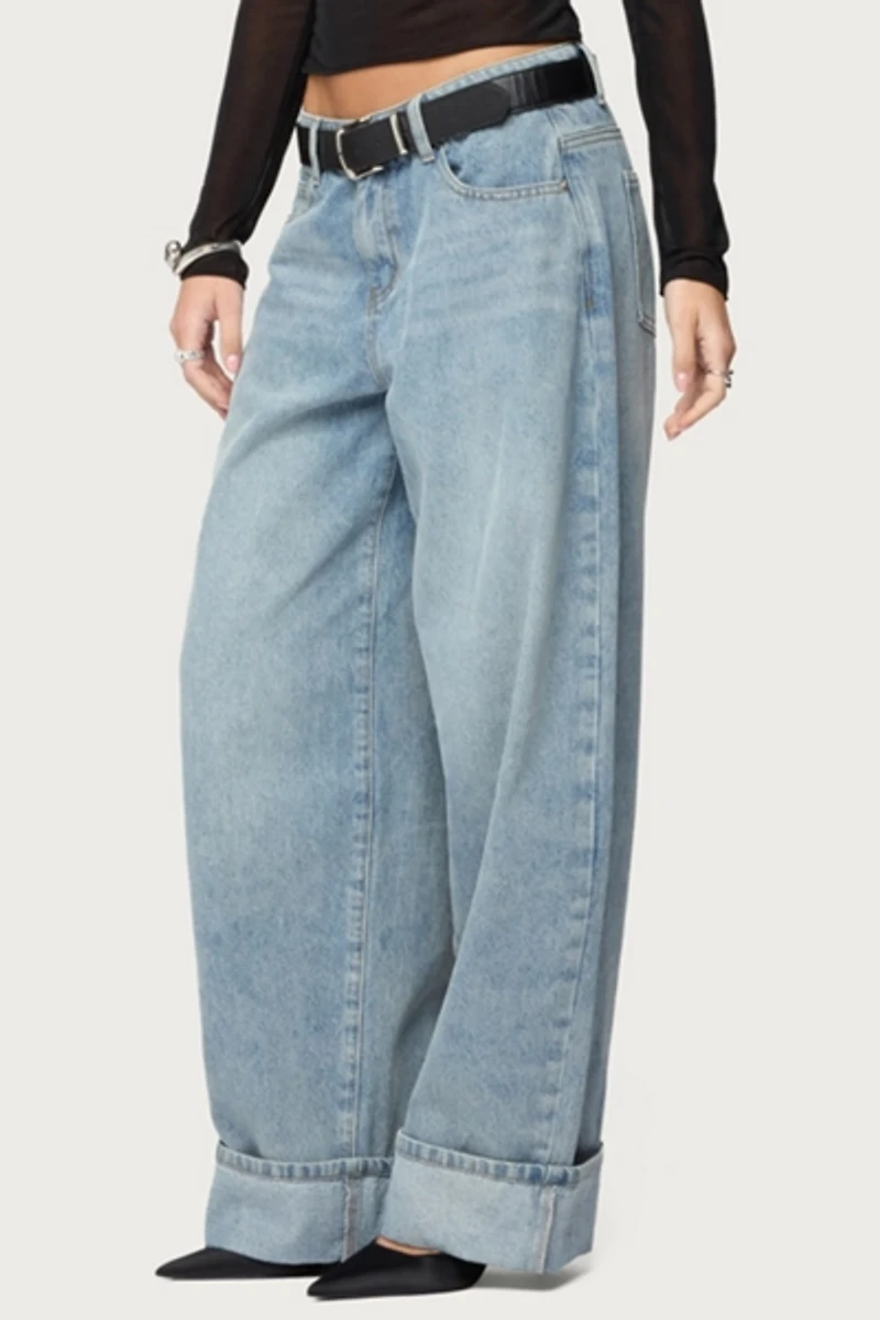 Edikted Kella Extra Oversized Low Rise Jeans