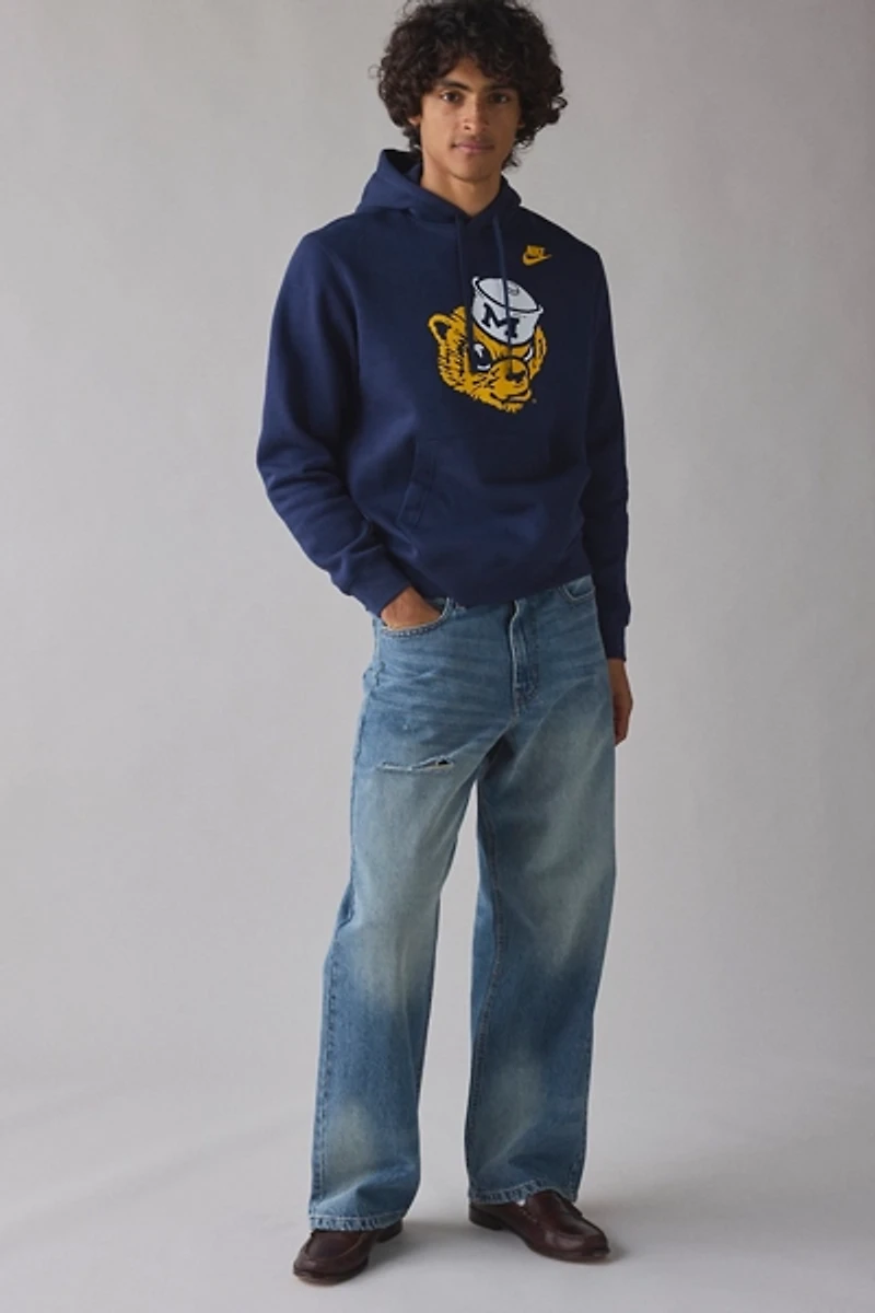 Fanatics Michigan Wolverines Team Logo Graphic Nike Legacy Club Fleece Hoodie Sweatshirt