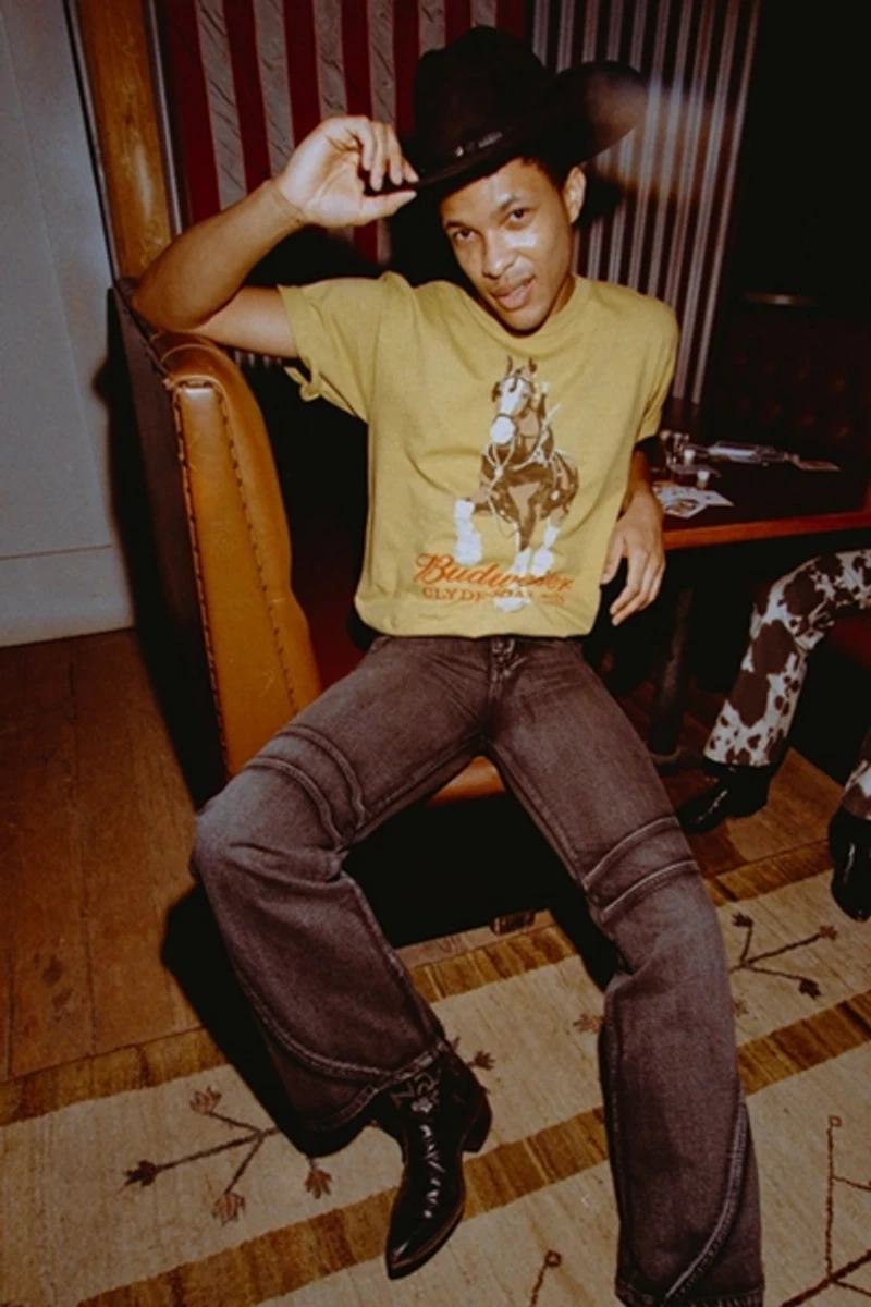 Junk Food Budweiser Clydesdale Flea Market Tee