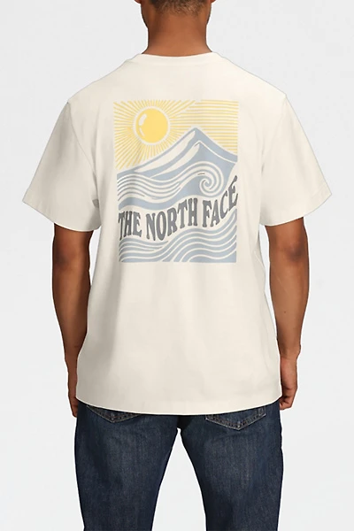 The North Face Mountain Escape Graphic Relaxed Fit Tee