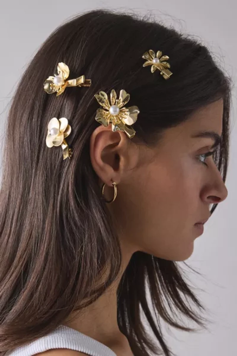 Pearl And Metal Flower Clips Set