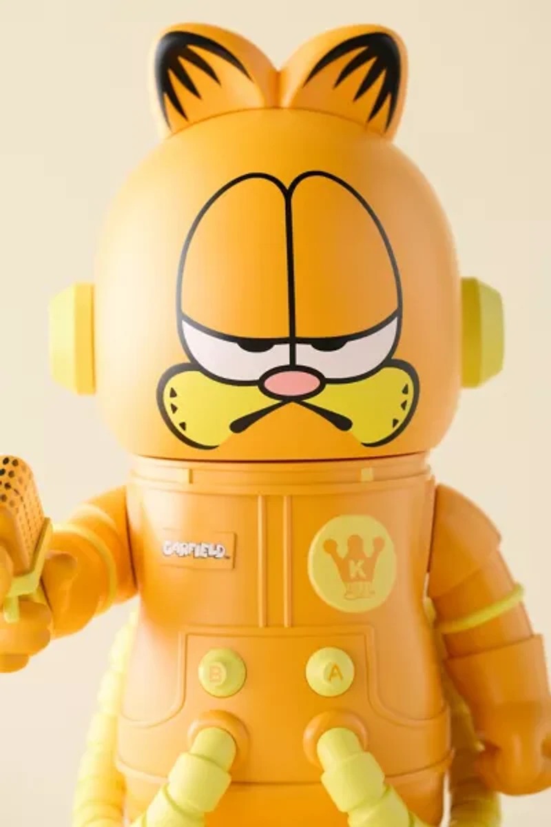 POP MART Mega Space Molly 400% Garfield Figure