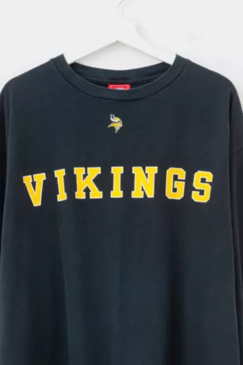 Vintage Y2K Minnesota Vikings NFL Black Graphic Long Sleeve T-Shirt
