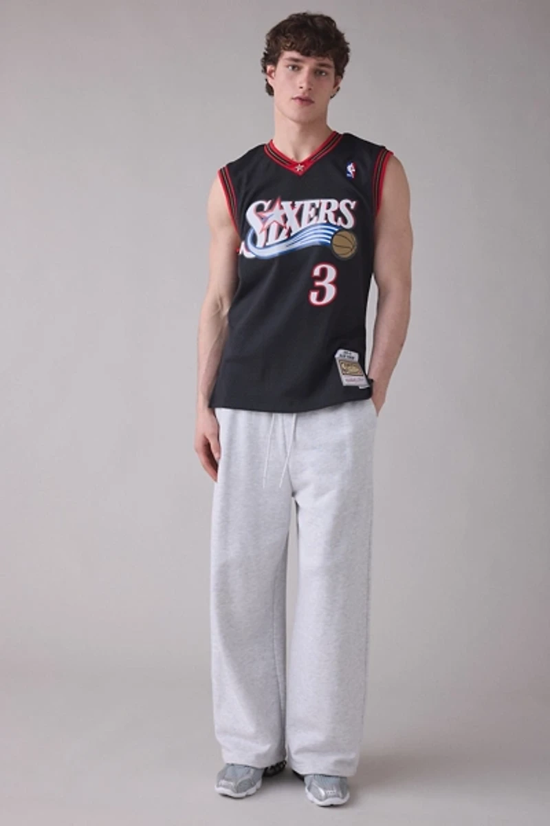 Mitchell & Ness NBA Philadelphia 76ers Allen Iverson 2000 Basketball Jersey