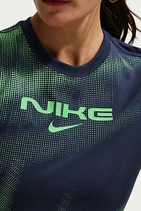 Nike Sportswear Chill Knit Graphic Crop Tee