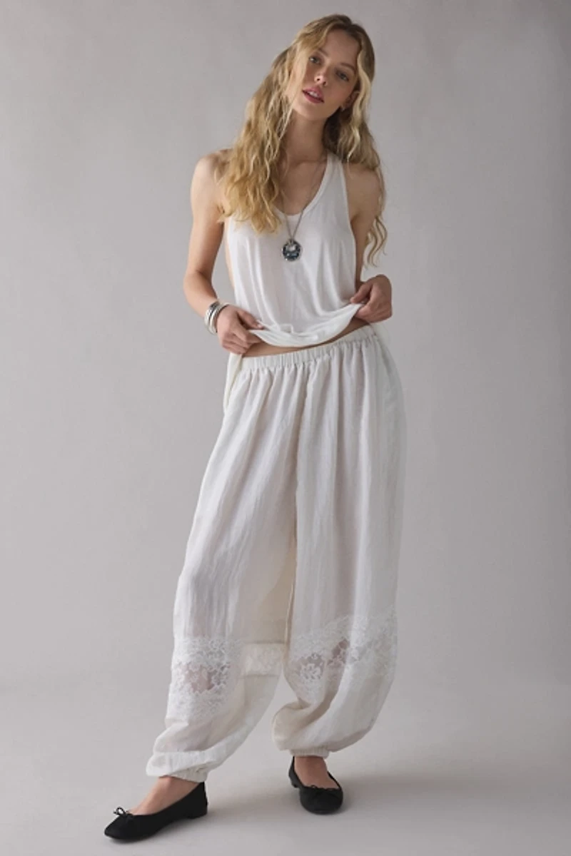 Kimchi Blue Luna Lace Baggy Balloon Pant