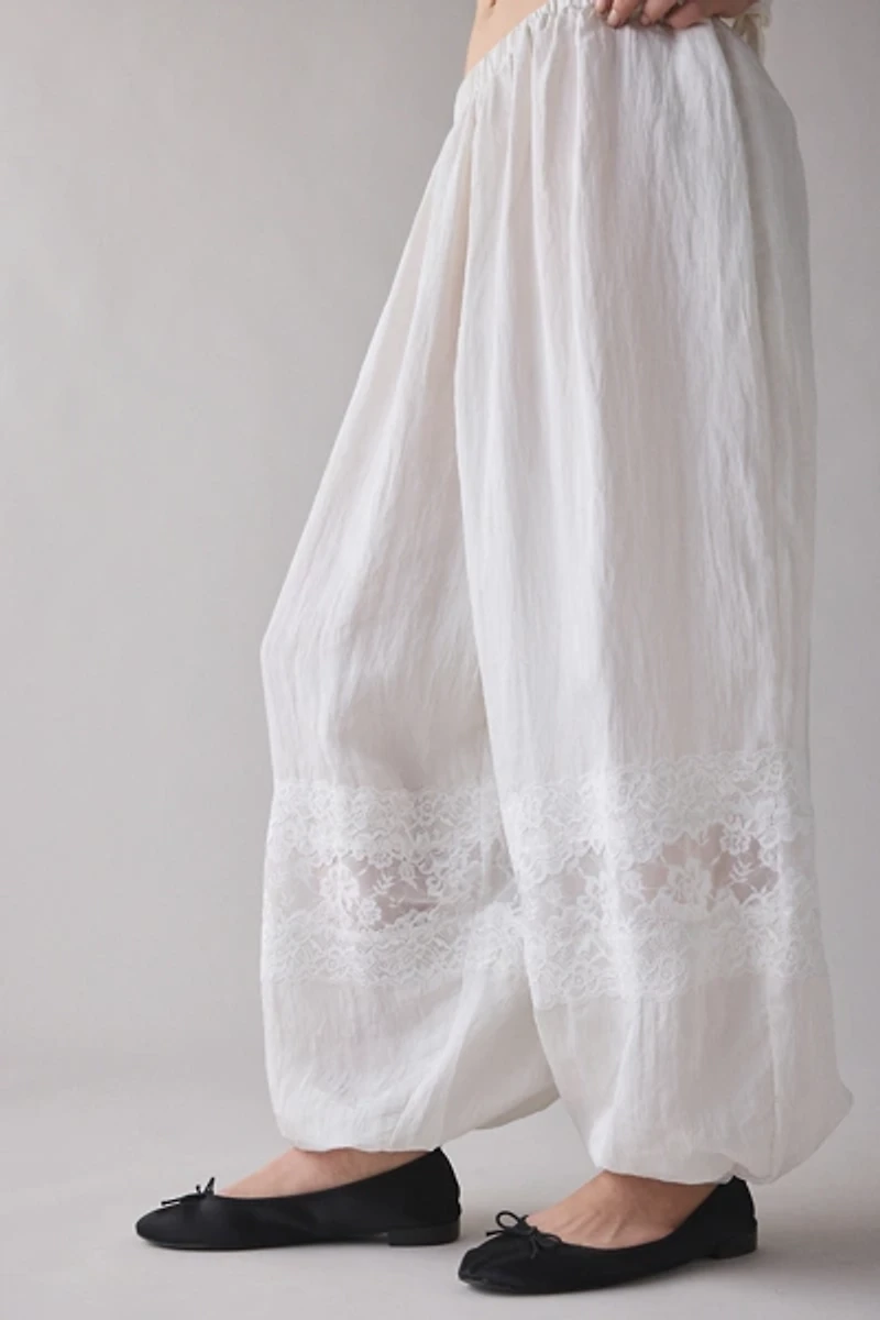 Kimchi Blue Luna Lace Baggy Balloon Pant