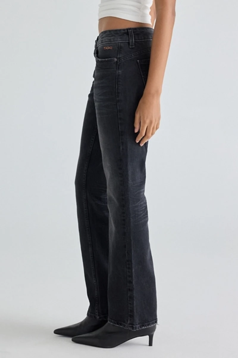 BDG Keira Low-Rise Slim Jeans