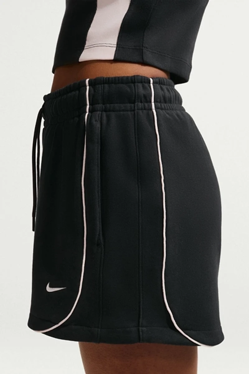 Nike Sportswear Loose Mid-Rise 3" Fleece Shorts