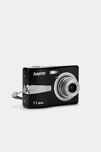 Sanyo VPC-S750 Digital Point and Shoot Camera