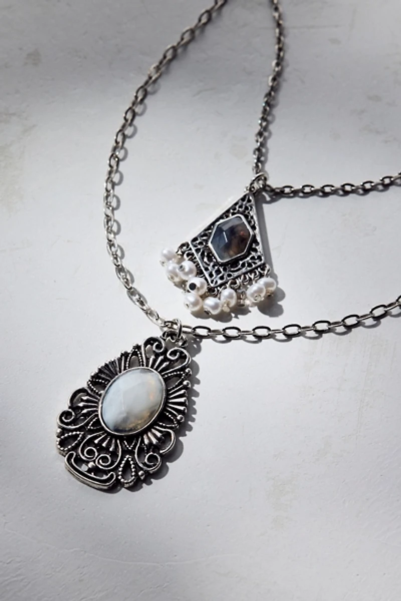 Protector Filigree Pendant Layering Necklace Set