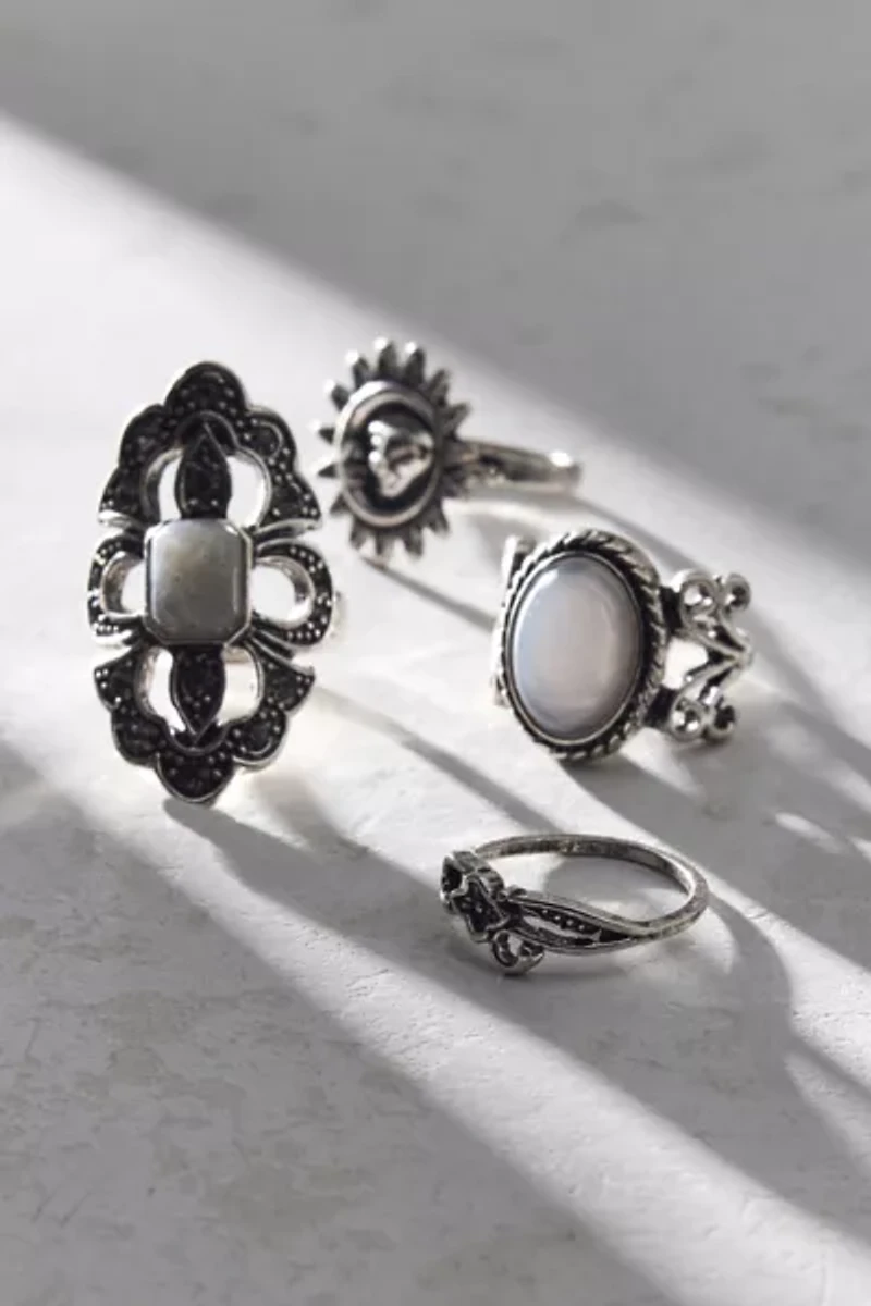 Protector Boho Ring Set