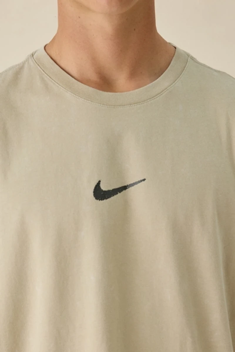 Nike Hard At Work Graphic Tank Top