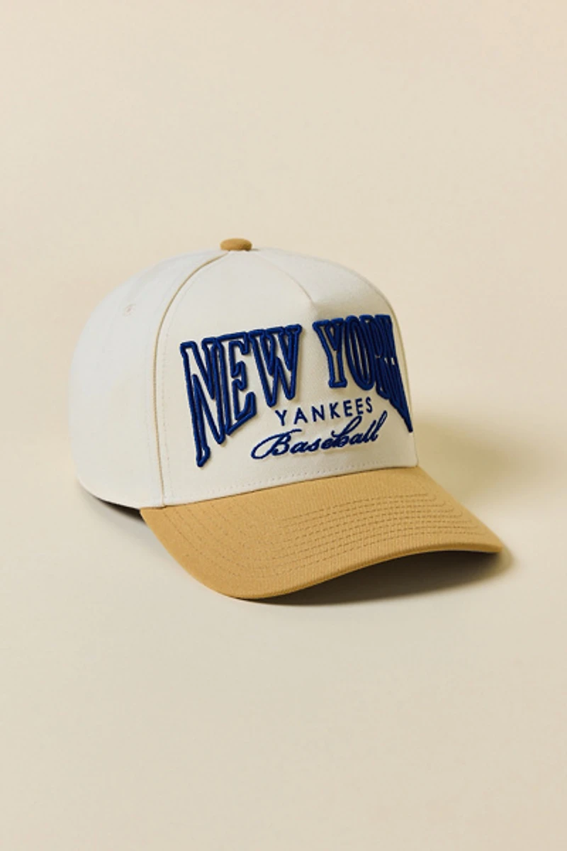 Mitchell & Ness MLB New York Yankees Pro Pinch Snapback Hat