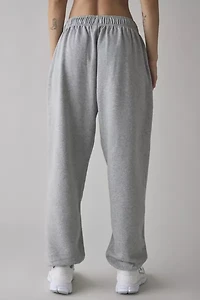 Nike Sportswear Club Fleece Mid-Rise Oversized Sweatpant