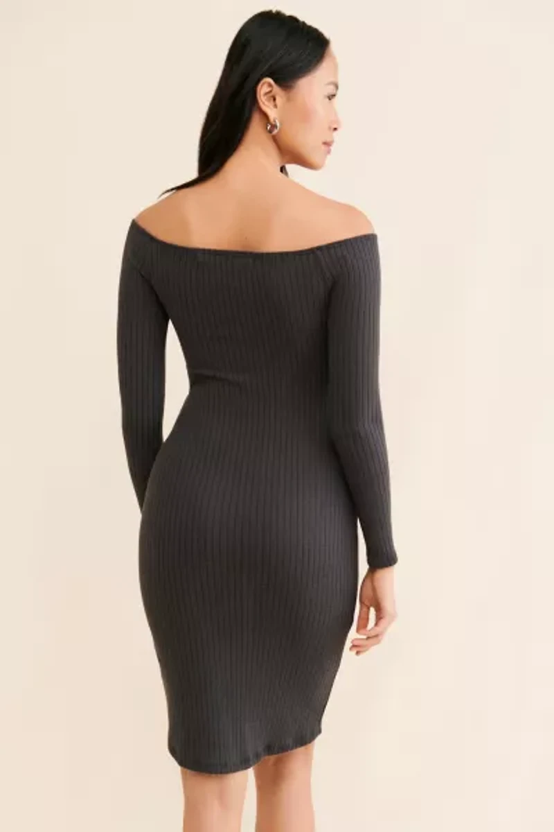 Silence + Noise Cookie Cozy Off-The-Shoulder Midi Dress
