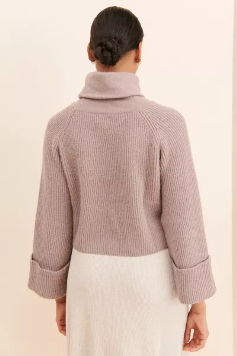 4SI3NNA Reign Sweater