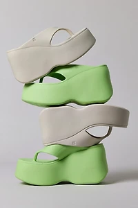 Melissa Free Jelly Platform Thong Sandal