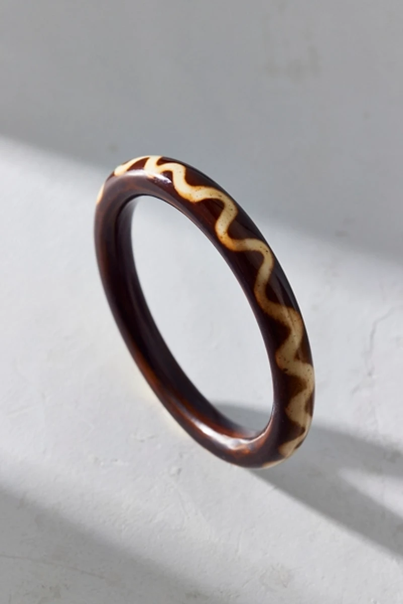 Swirl Motif Bangle Bracelet