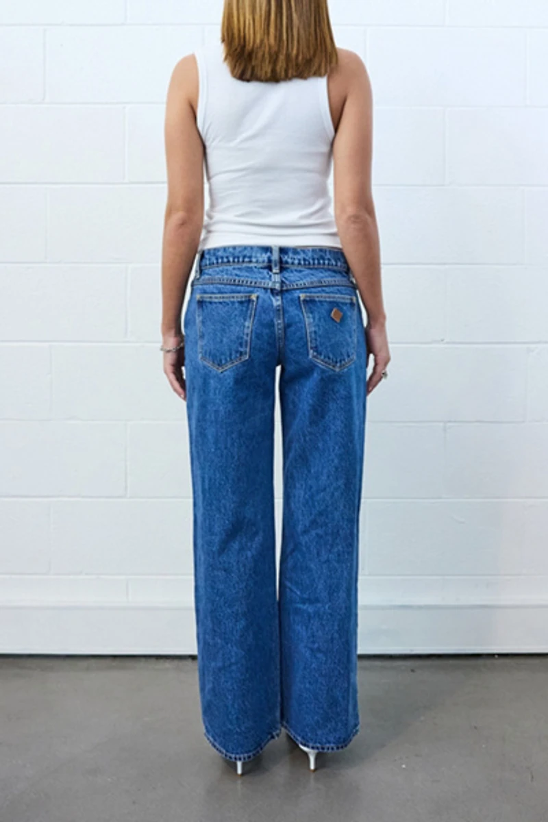 Abrand 00 Super Low & Wide Petite