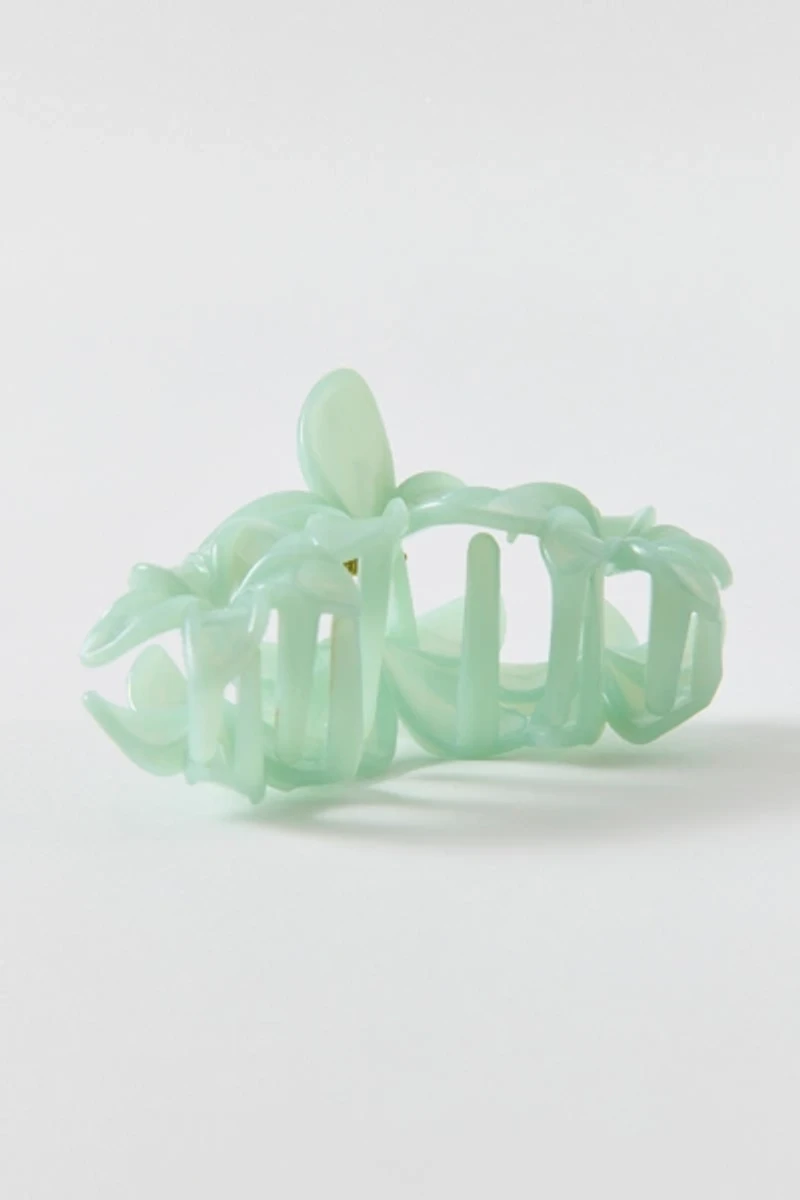 Triple Aria Flower Claw Clip