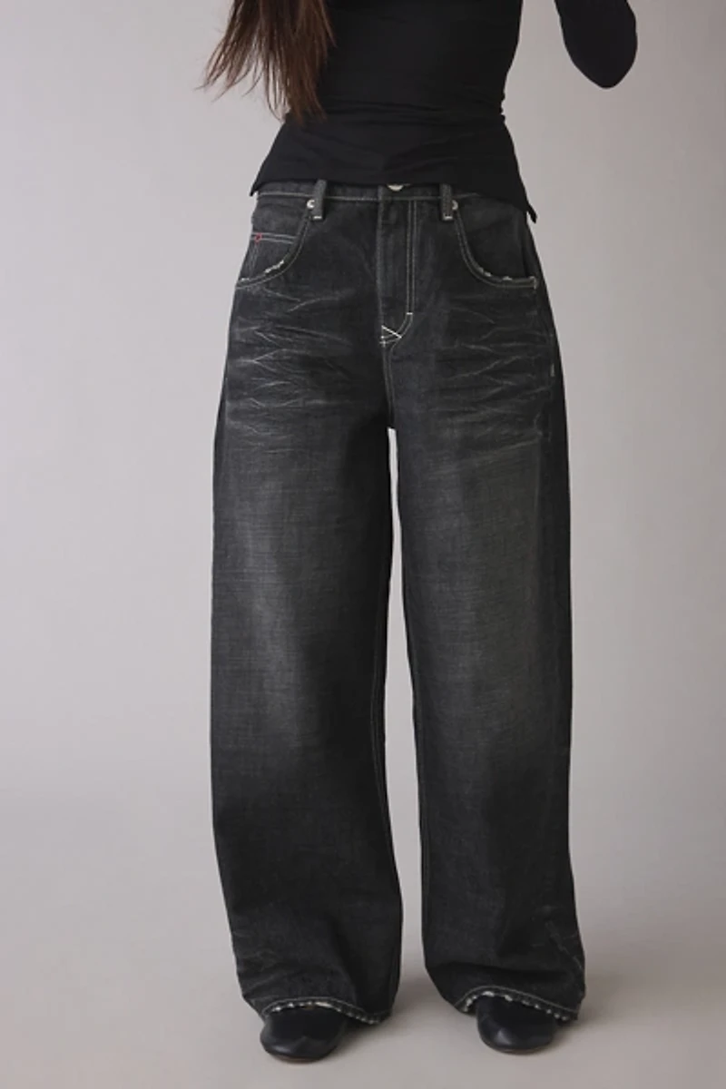 BDG Jaya Wash Effect Baggy Boyfriend Jean
