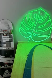 Echo Neon Monstera Leaf Neon Sign