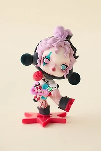 POP MART SKULLPANDA The Stocking Surprise Figure