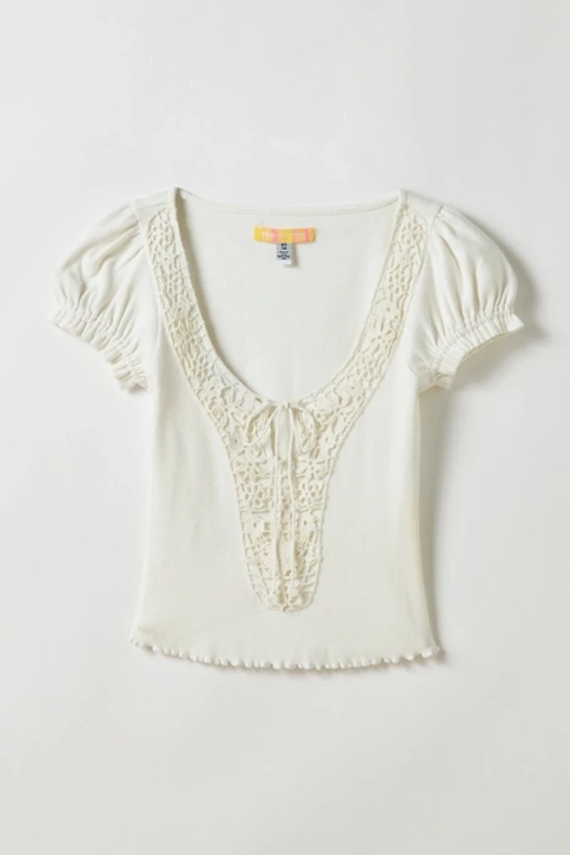 Kimchi Blue Ophelia Crochet Trim Puff Sleeve Tee