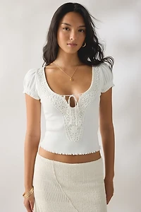 Kimchi Blue Ophelia Crochet Trim Puff Sleeve Tee