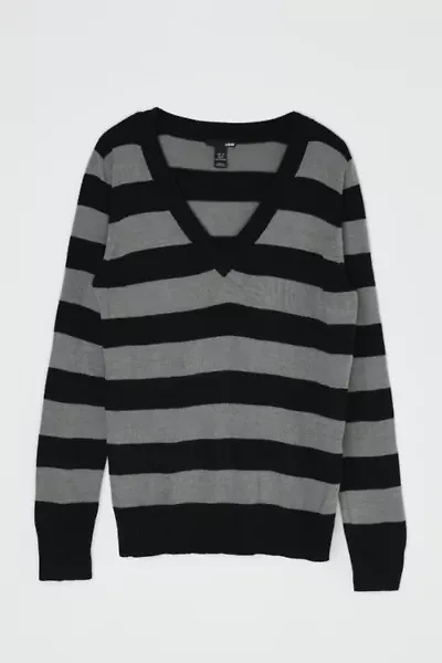 Vintage Y2k Black & Grey Striped V-Neck Sweater