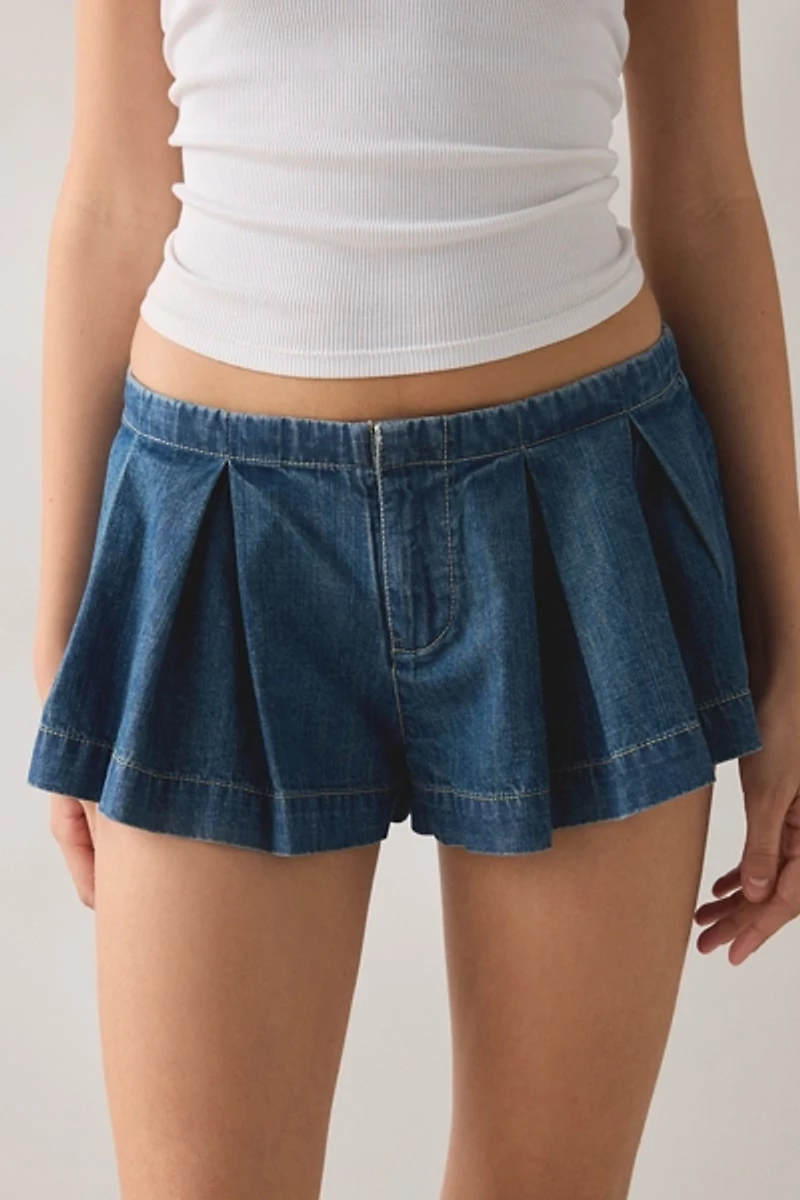 Kimchi Blue Talia Trapeze Pleated Shorts