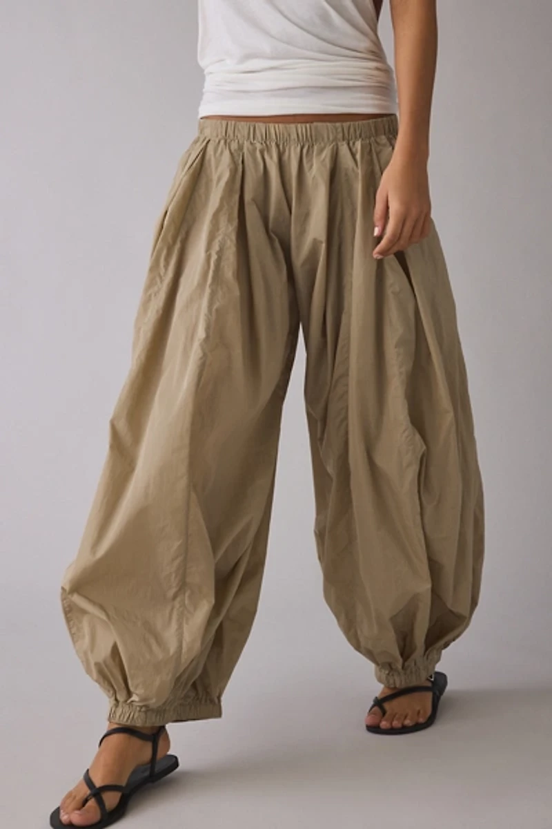 BDG Cloud Low-Rise Baggy Balloon Pants