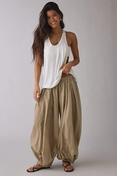 BDG Cloud Low-Rise Baggy Balloon Pants