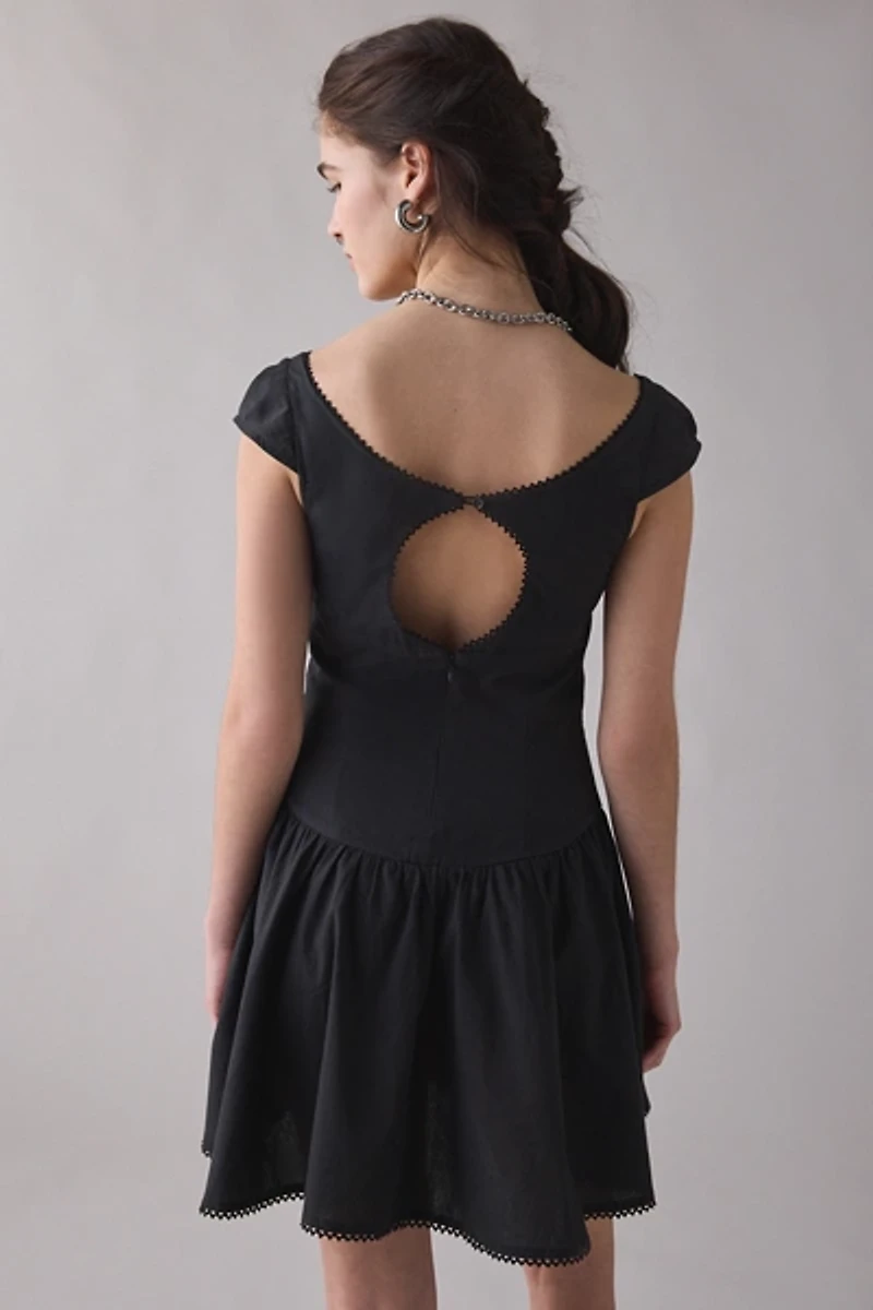 Kimchi Blue Right On Time Drop Waist Fit-And-Flare Mini Dress