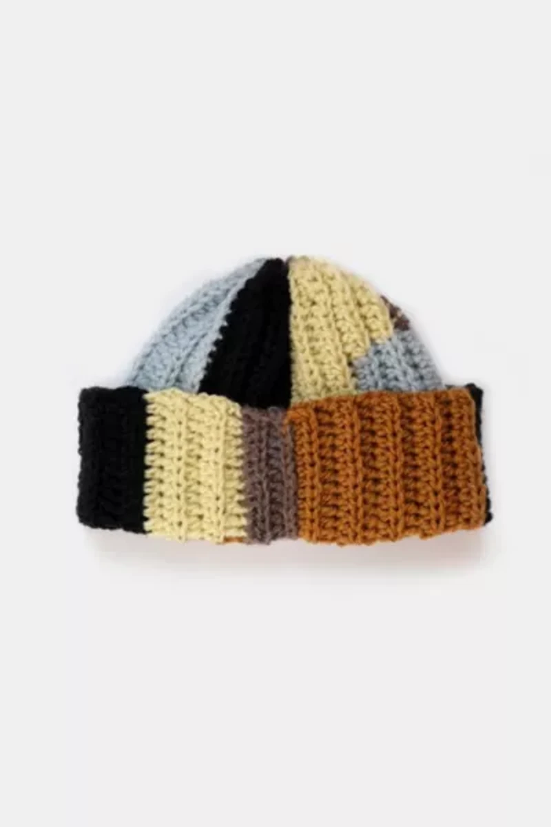 MARVES new york Upcycled Scrap Yarn Crochet Short Roll Beanie