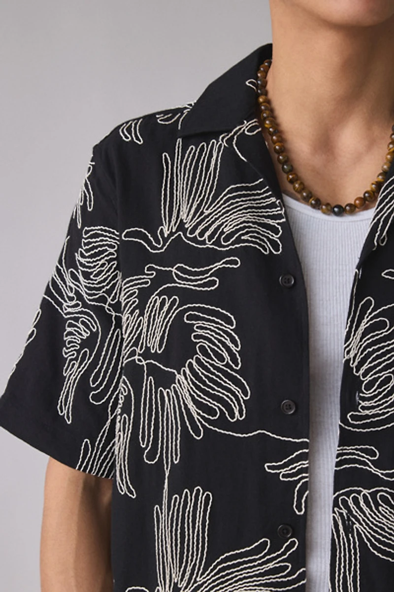 Les Deux Liam Allover Flower Embroidery Short Sleeve Shirt