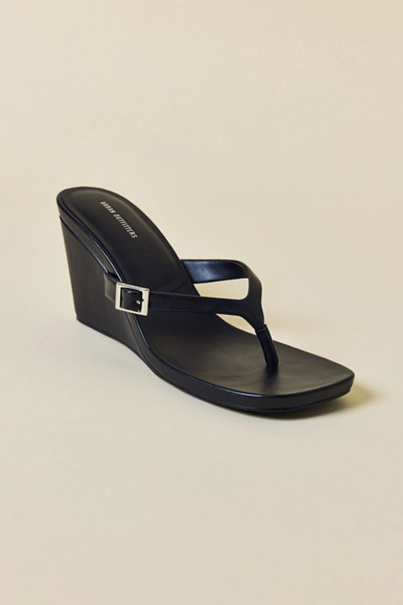 UO Kassie Buckle Wedge Thong Sandal