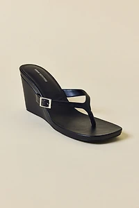 UO Kassie Buckle Wedge Thong Sandal