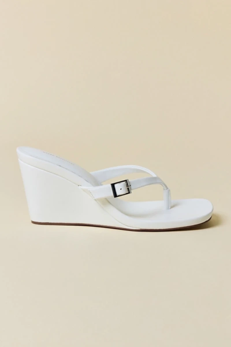 UO Kassie Buckle Wedge Thong Sandal