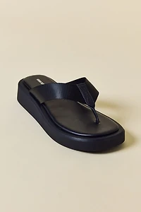 UO Gemma Platform Thong Sandal