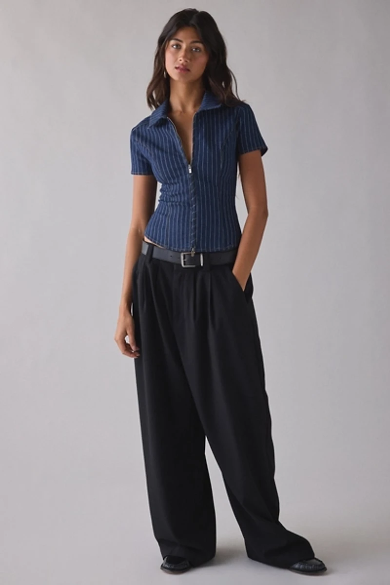 UO Polly Zip-Front Slim Short Sleeve Denim Shirt