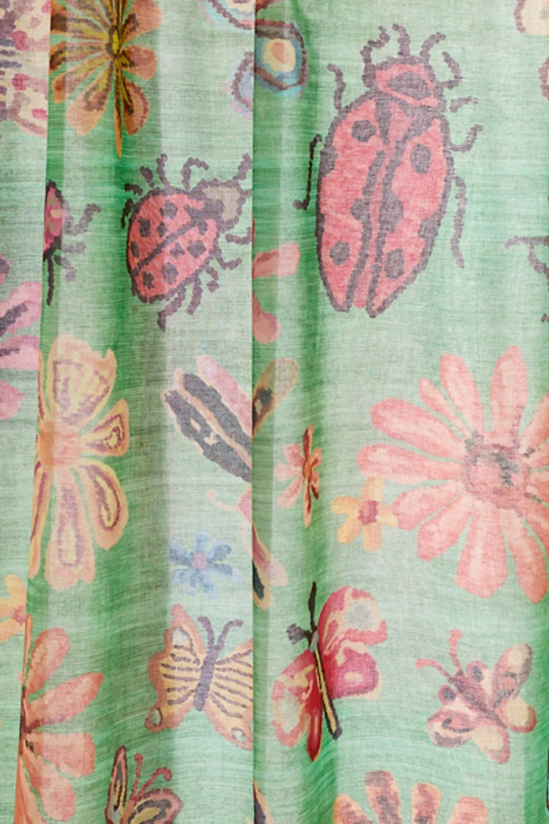 Garden Icons Patterned Shower Curtain