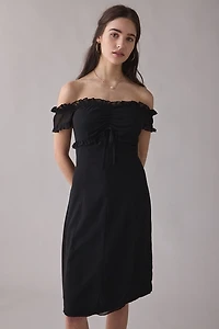 Motel Watimu Cinched Chiffon Off-The-Shoulder Midi Dress