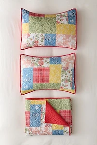 Farmhouse Florals Patterned Reversible 3-Piece Quilt Set